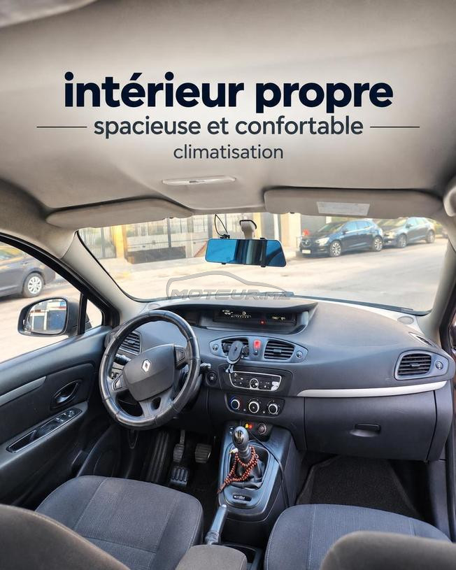 Renault Scenic 2ᵉ main 2011 à Casablanca