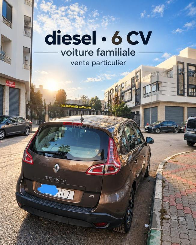 Renault Scenic 2ᵉ main 2011 à Casablanca