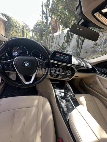 BMW 520d G30 faible kilométrage première main - 2