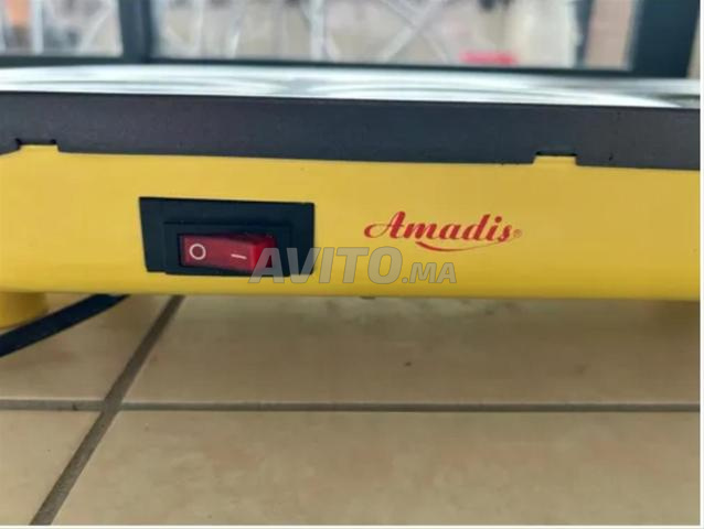 Crêpière Amadis pour 6 personnes avec plaque interchangeable - 2
