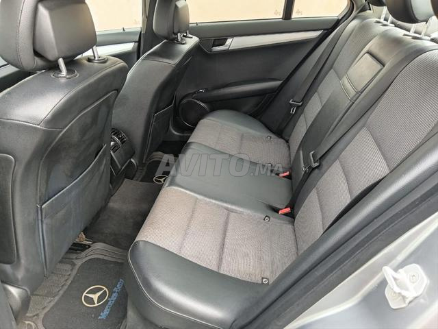 Mercedes-Benz 220 Diesel Manuelle 2007 Agadir - 2