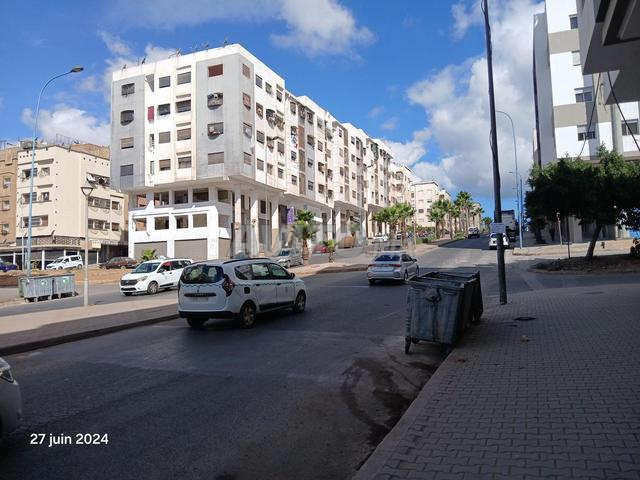 مرآب للبيع بموقع جيد - 2
