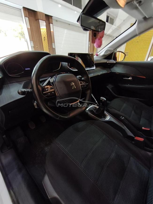 Peugeot 208 Diesel Manuelle 2023 à Kénitra