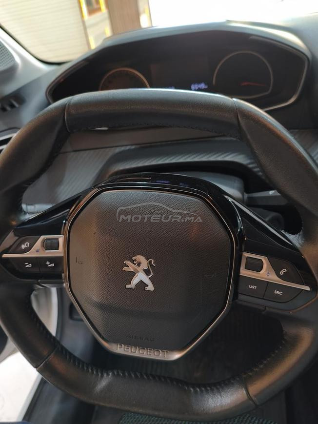 Peugeot 208 Diesel Manuelle 2023 à Kénitra