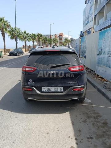 جيب شيروكي ديزل أوتوماتيك 2016 في طنجة - 2
