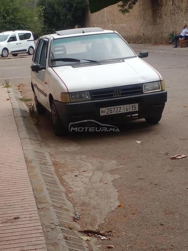 voiture fiat uno