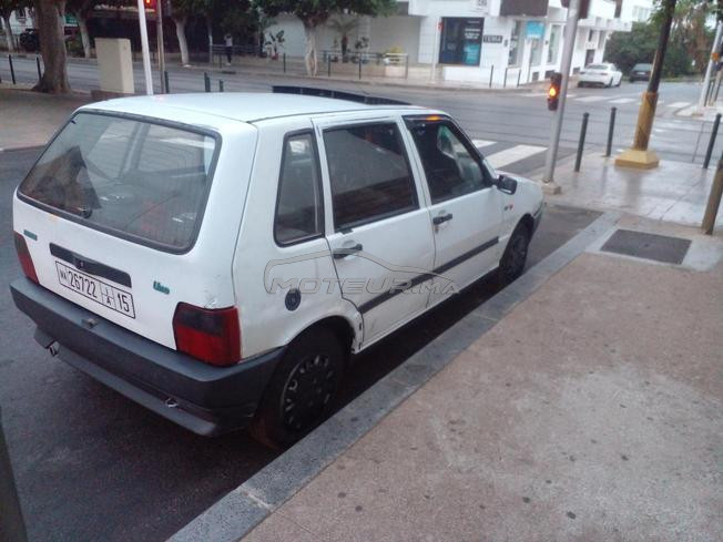 voiture fiat uno