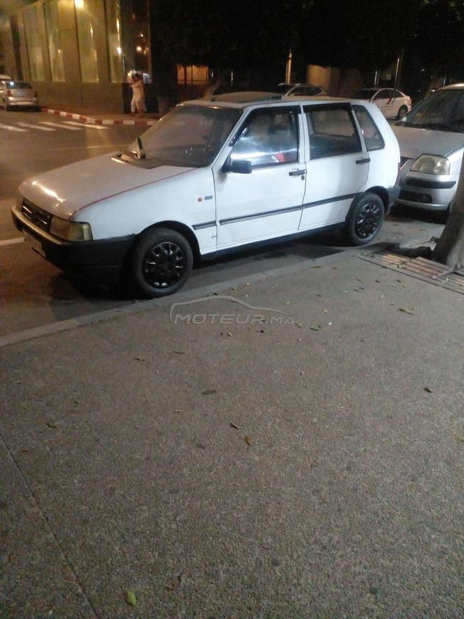 voiture fiat uno