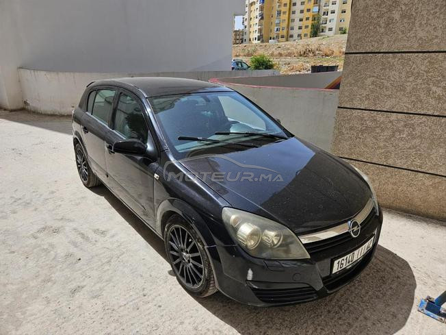 Opel Astra Essence Manuelle 2008 à Tanger