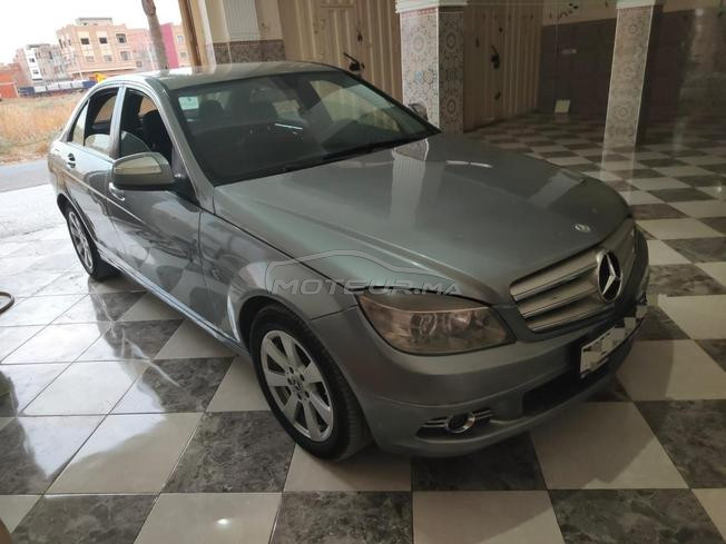 une voiture très bonne état a vendre