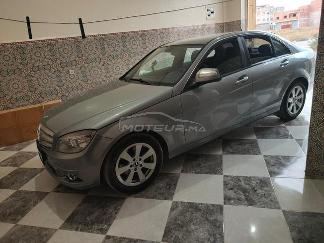 une voiture très bonne état a vendre
