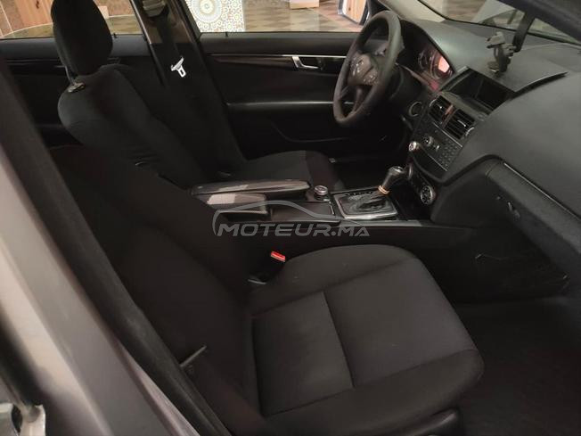 une voiture très bonne état a vendre