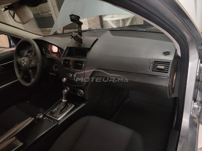 une voiture très bonne état a vendre