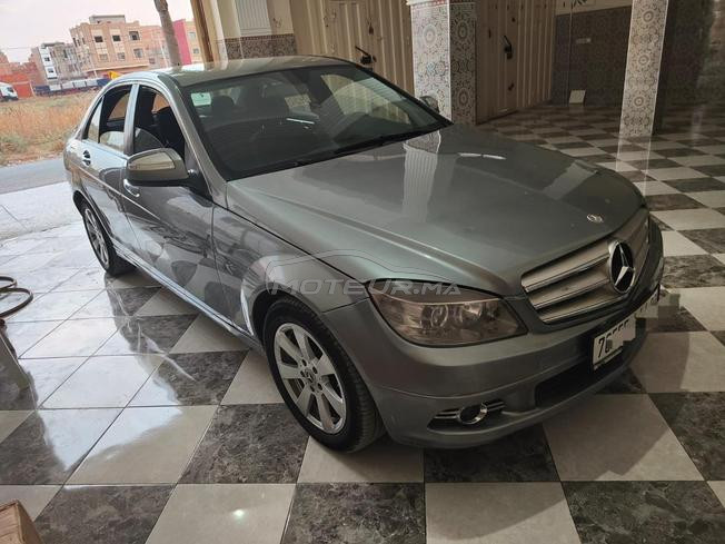 une voiture très bonne état a vendre