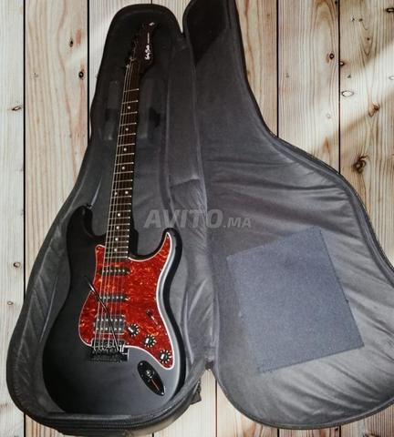 Harley Benton HSS avec Premium Gig Bag - 2