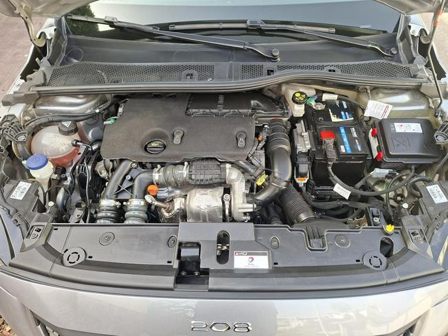 Peugeot 208 Diesel Manuelle 2023 à Agadir