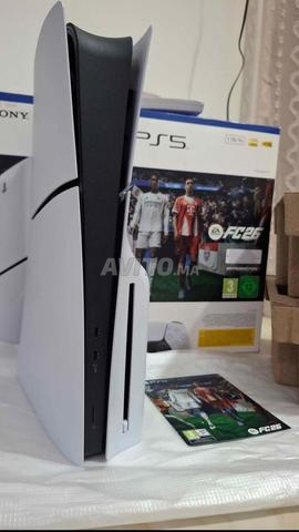 PlayStation 5 slim - 2