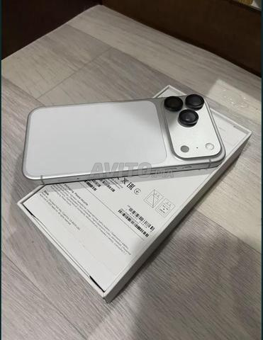 IPHONE 17 PRO MAX - 2