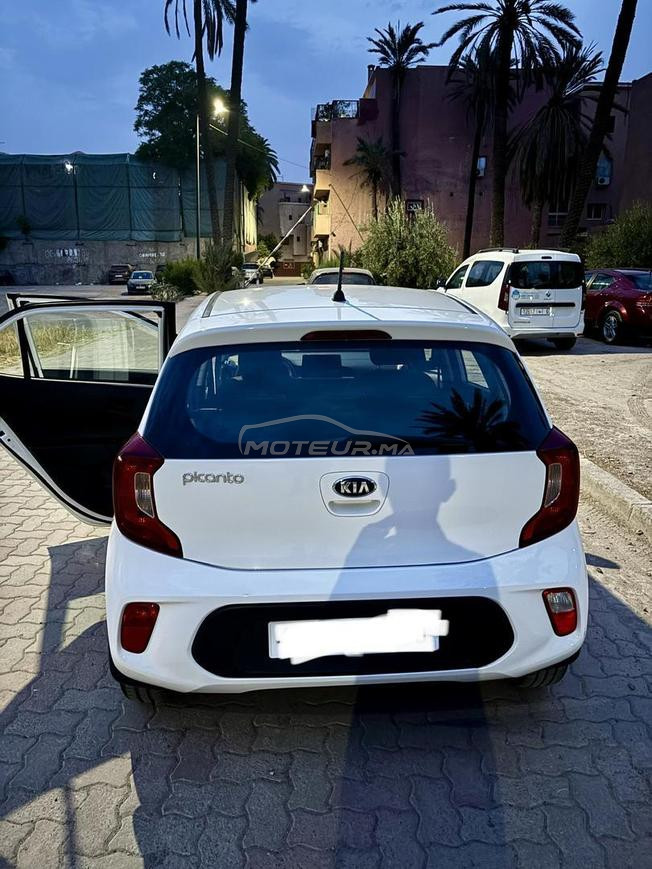 Kia Picanto Essence Automatique 2021 à Marrakech