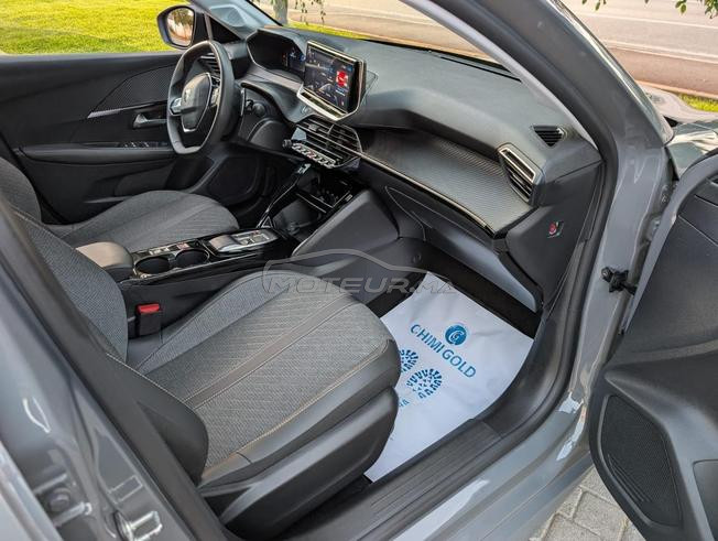Peugeot 208 Hybride Automatique 2025 à Rabat