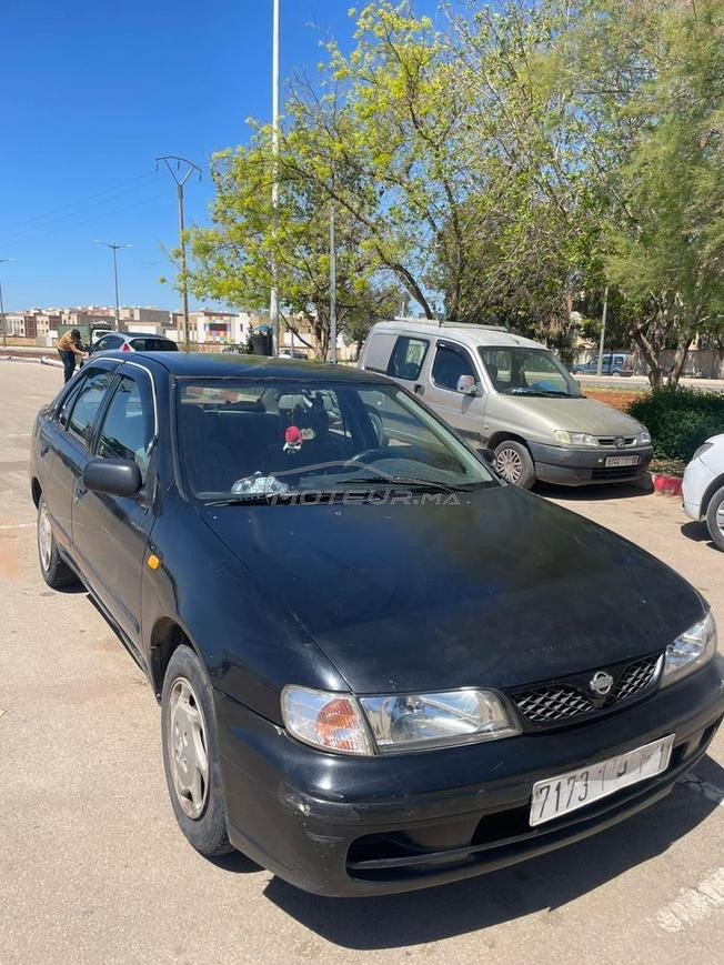 Nissan almera essance 1999