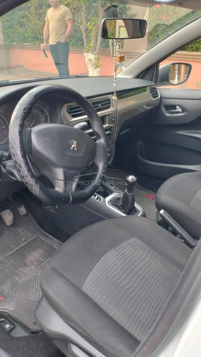 سيارة للبيع نص عمارة 