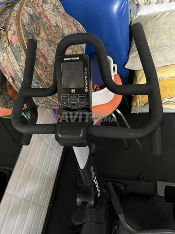 Vélo d'appartement BODYTONE SmartBike - 2