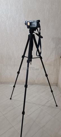 كاميرا سوني ديجيتال 8 نايت شوت مع حامل ثلاثي