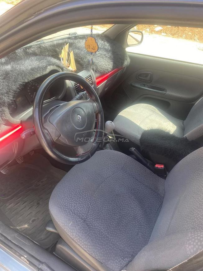 Renault Clio Essence Manuelle 2009 à Agadir