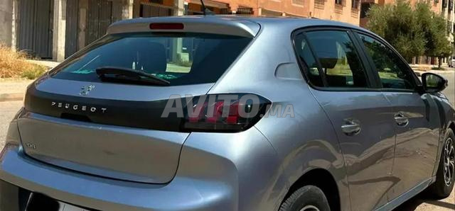 Voiture d'occasion Peugeot 208 - 2