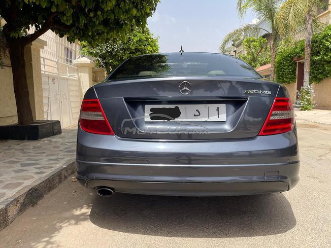 Mercedes-Benz 220 Diesel Automatique 2010 à Meknès