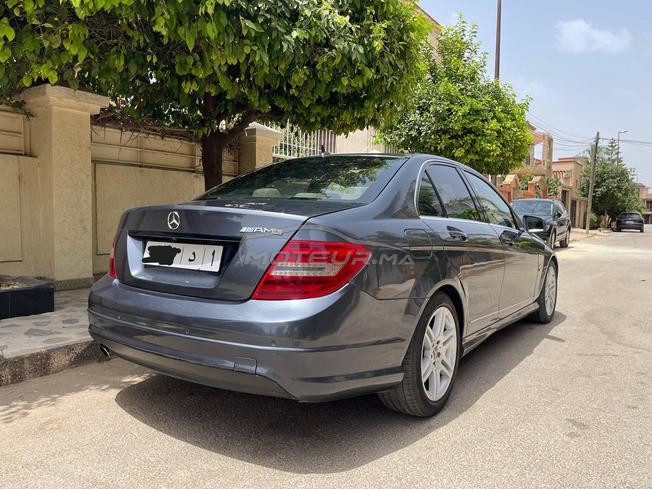 Mercedes-Benz 220 Diesel Automatique 2010 à Meknès