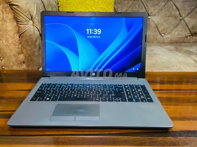 HP i5 8ème Génération RAM 8 Disque 256 SSD Batterie 4h - 2