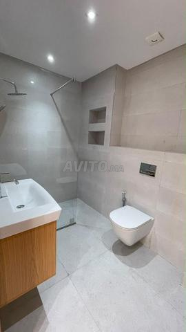 Appartement standing vide à louer à Moujahidine - 2