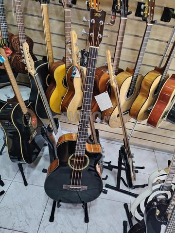 Basse acoustique