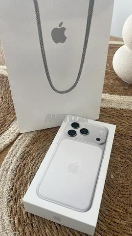 iPhone 17 Pro Max Neuf jamais activé - 2