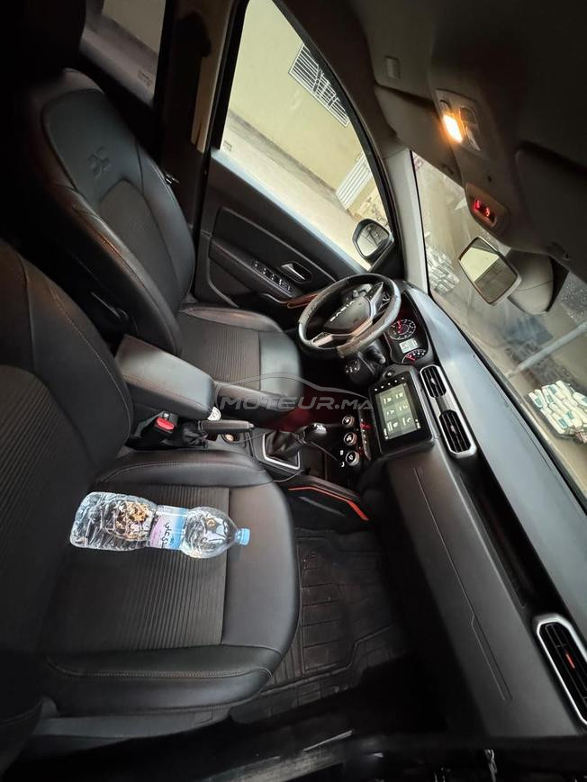 j mets en vente ma dacia duster 2023 