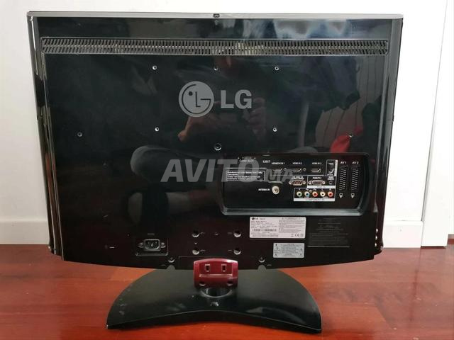 TV LG LCD 26 pouces, 66 cm - 2