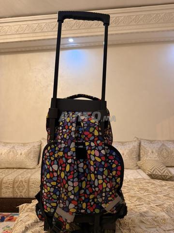 Cartable scolaire en bon état - 2