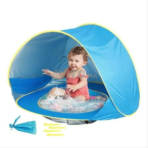 Tente de jeu pour enfants, idéale pour les pique-niques et la plage.
