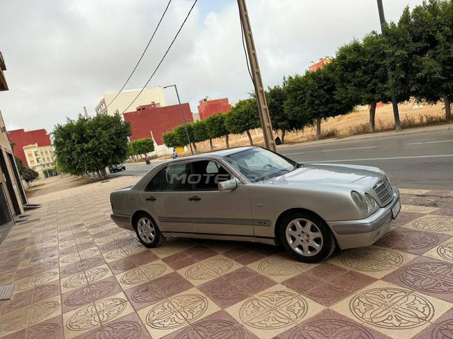 Mercedes-Benz 220 Diesel Manuelle 1996 à Nador