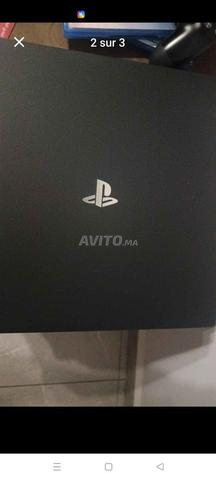 PS4 en ligne bon état avec 1 manette - 2