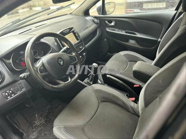 Renault Clio Diesel Manuelle 2018 à Casablanca - 2