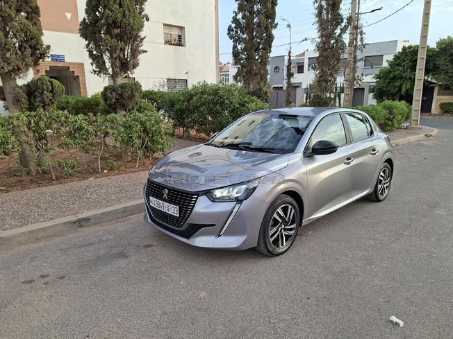 Peugeot 208 Diesel Manuelle 2023 à Agadir