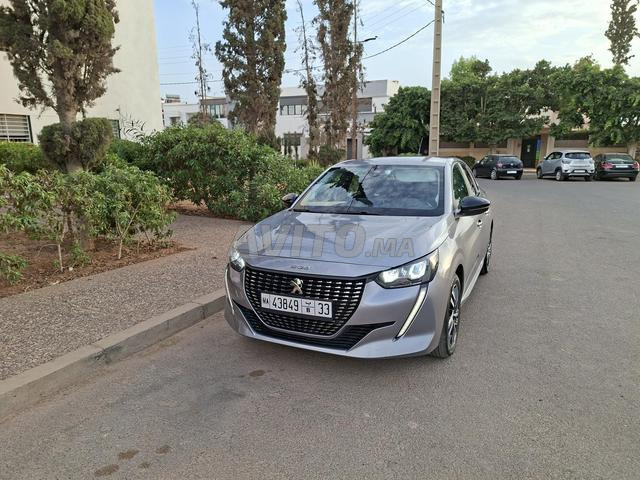 Peugeot 208 Diesel Manuelle 2023 à Agadir - 2
