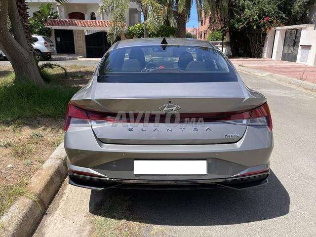 Hyundai Elantra Hybride Automatique 2023 - 2