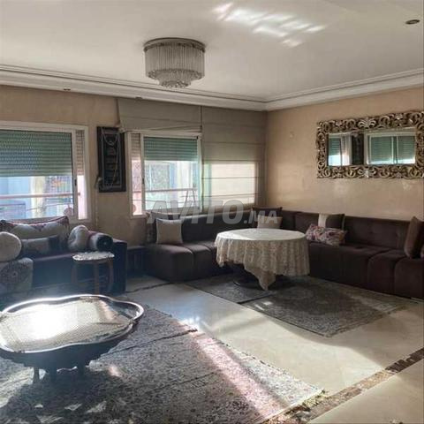 37321-بيع شقة بالدار البيضاء لا جيروند بمساحة 133 متر مربع