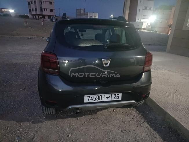 سيارة دراسيا 