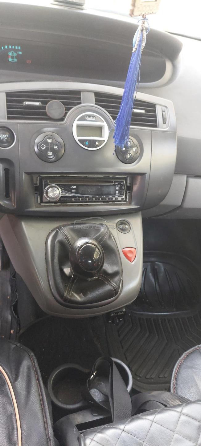 Renault Scenic Diesel Manuelle 2005 à Tanger