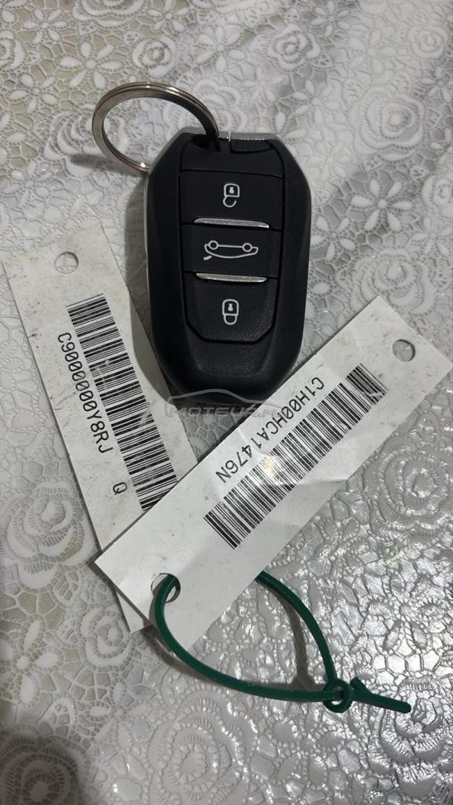 voiture comme à neuf 